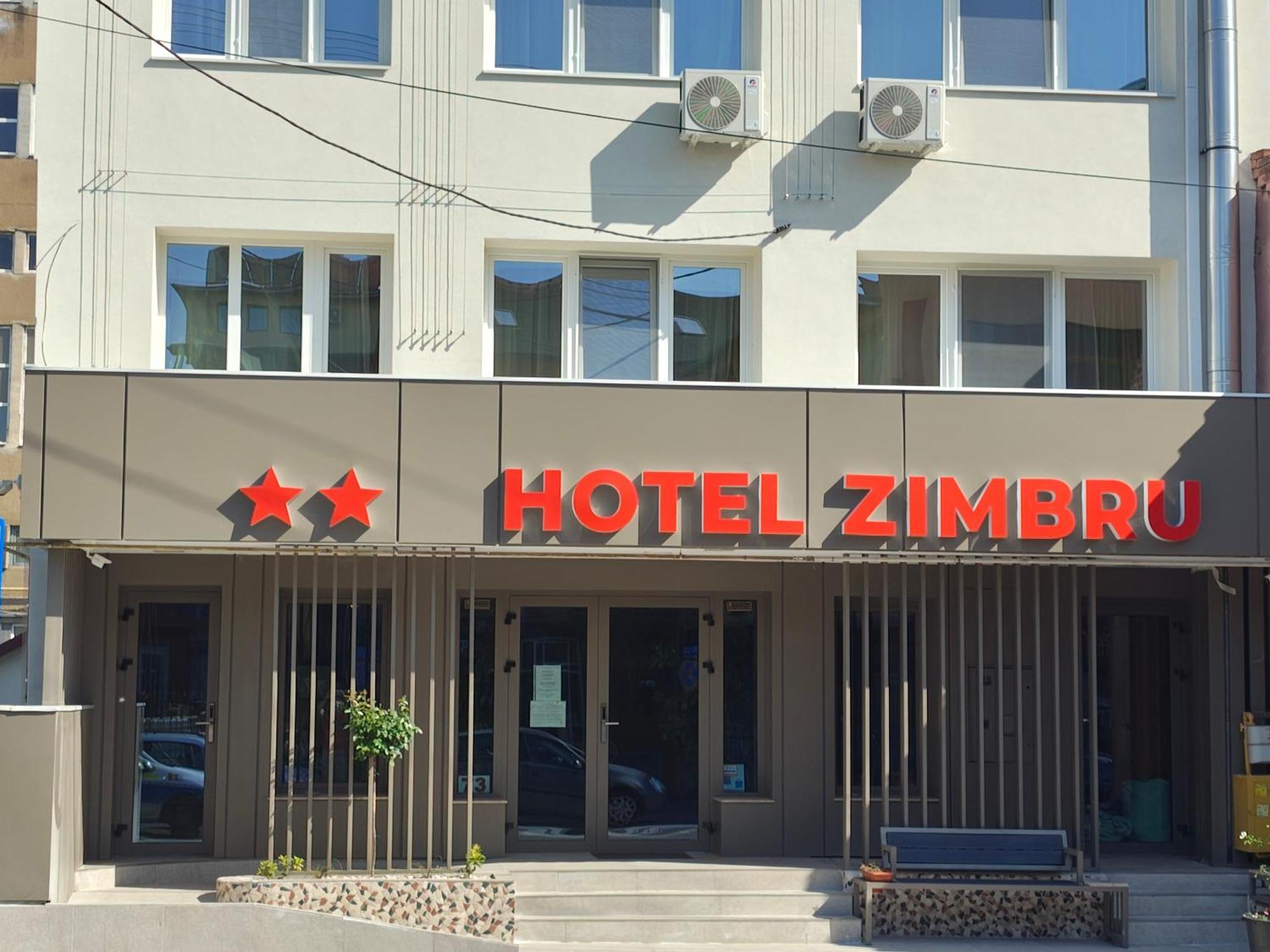 Hotel Zimbru Cluj-Napoca Luaran gambar