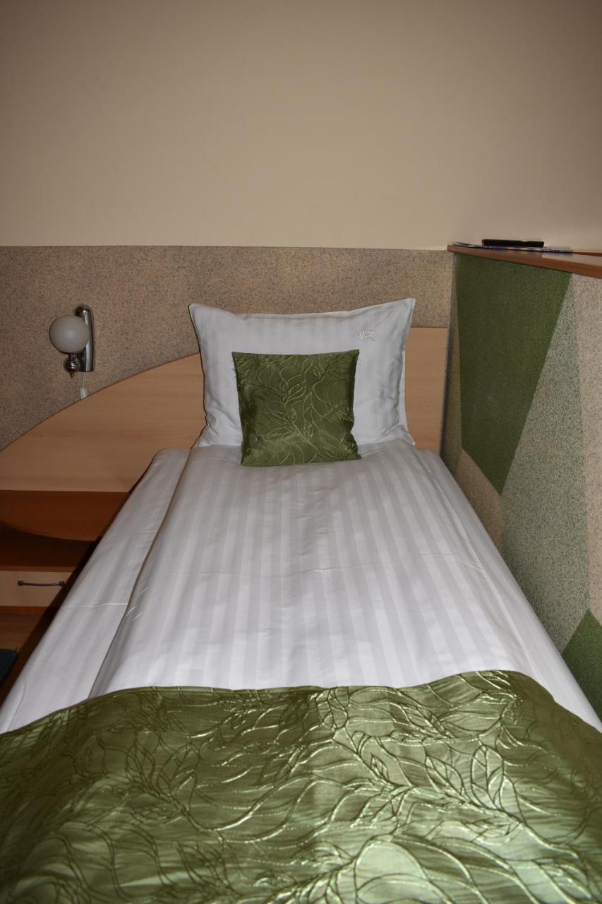 Hotel Zimbru Cluj-Napoca Luaran gambar